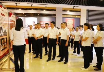 传承红色基因 汲取奋进力量——大庆市第三医院组织参观爱国主义教育基地（大庆市档案馆）